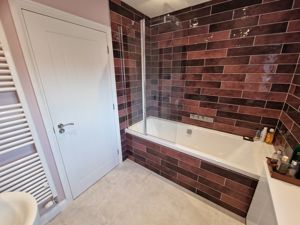 Family Bathroom-angle 2- click for photo gallery